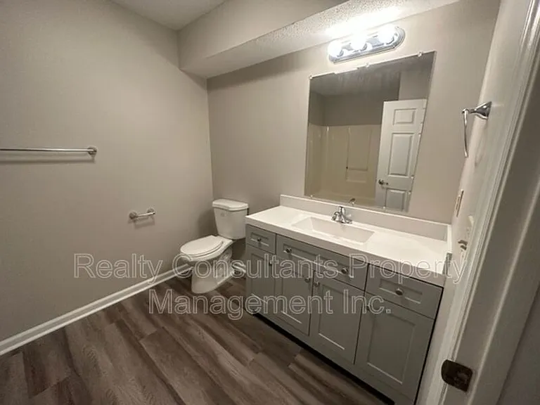 800C Folly Ct — Photo 18