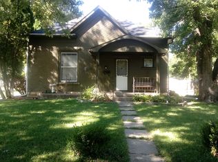 213 N 10th St, Wymore, NE 68466