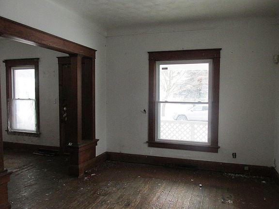 Additional Living Room