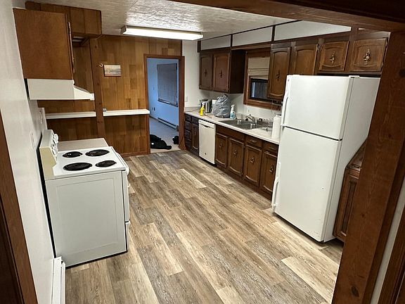 4th image of 824 S Liberty Dr