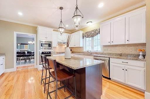 5th image of 1 Rockwood Ln