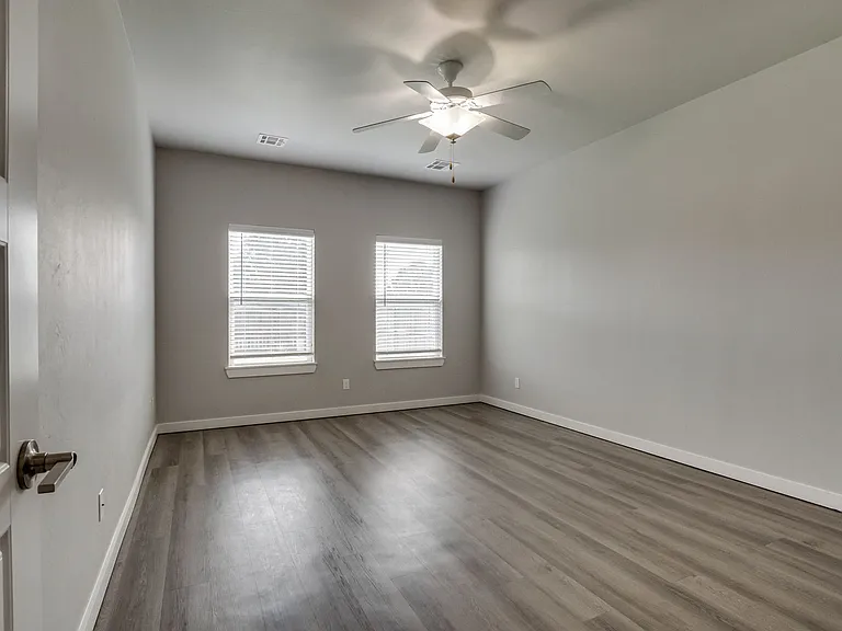 10608 Glover River Dr — Photo 16