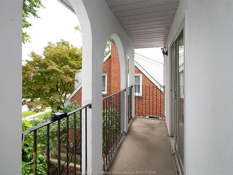 16 Eugenie St #UPPER — Photo 43