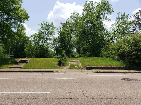 675 S Pkwy E #1-2, Memphis, TN 38106