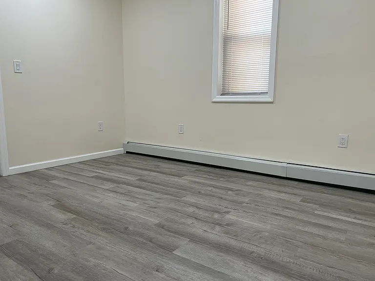 32 Giles Ave #1 — Photo 10