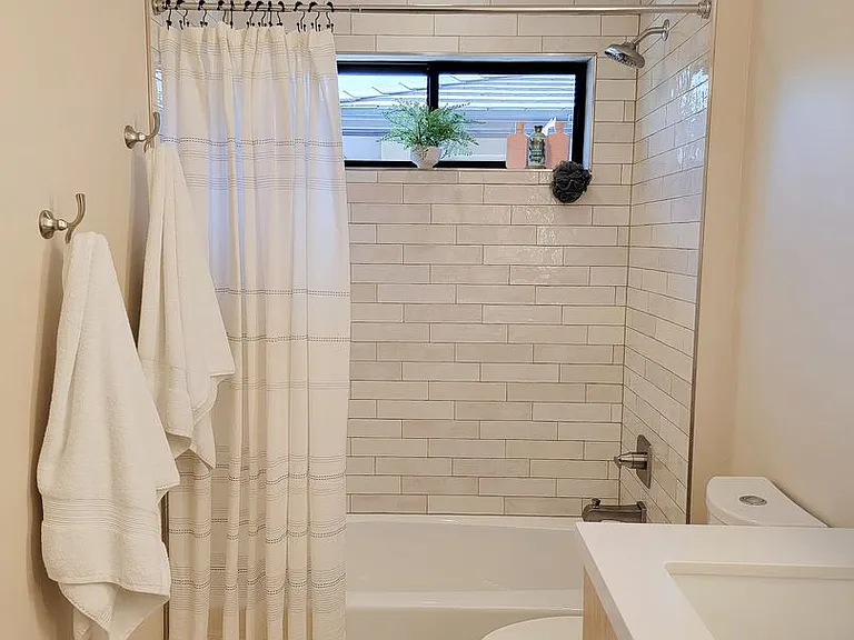 437 S Montezuma St — Photo 19
