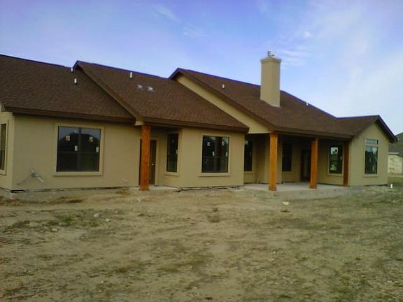 4th image of 200 Howard Ln