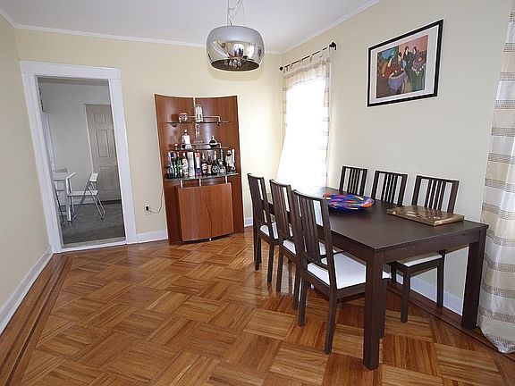 4th image of 6323 Avenue