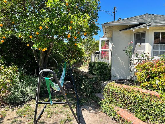 3rd image of 2909 Ventura Dr