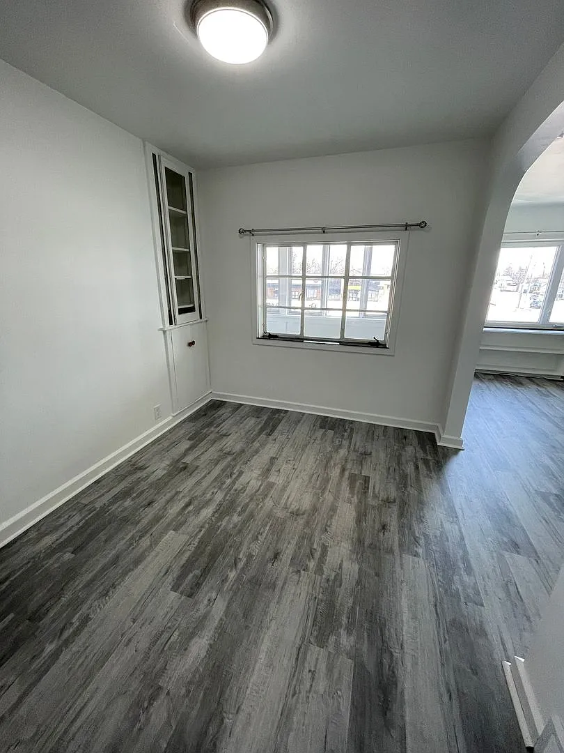 3738 W. 12th St — Photo 2