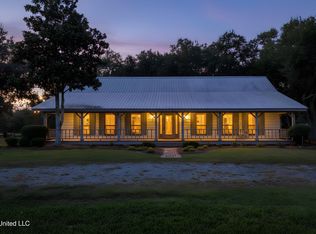 12529 Canal Rd, Gulfport, MS 39503