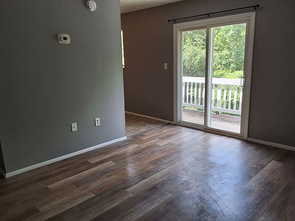 5th image of 1178 Lois Ln APT 5