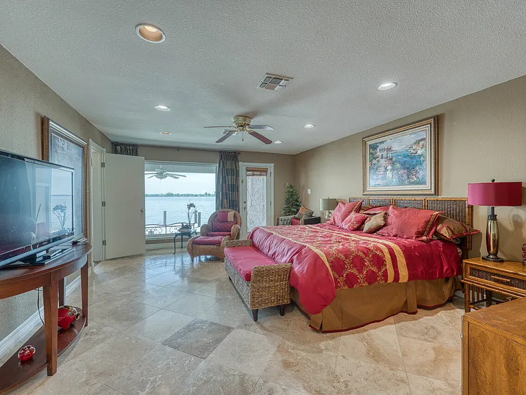1301 The Cape Rd #6 — Photo 20
