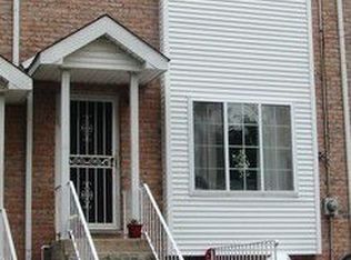96 Robert Ln, Staten Island, NY 10301