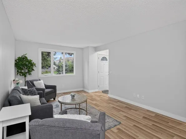 203 W Lynnview Rd SE #86, Calgary, AB T2C 2C6