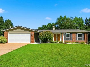 4970 Fernhill Dr, Saint Louis, MO 63128