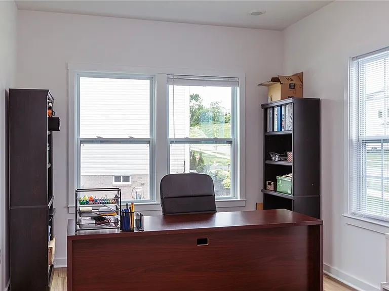 109 Mesa Dr — Photo 12