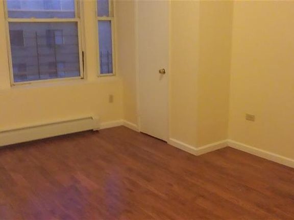 3rd image of 919 Bruckner Blvd APT 3