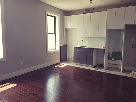 Rented by Bruma Realty LLC | media 23