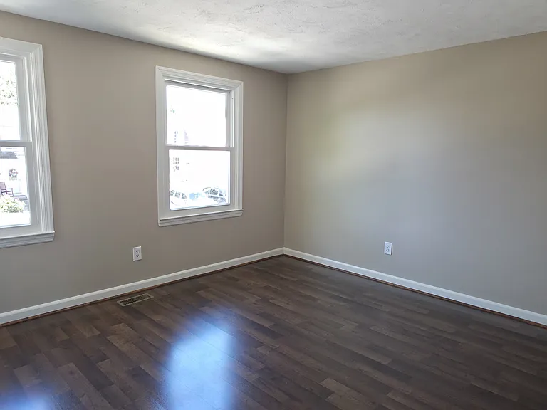 24 Lerner Ct #32H — Photo 9