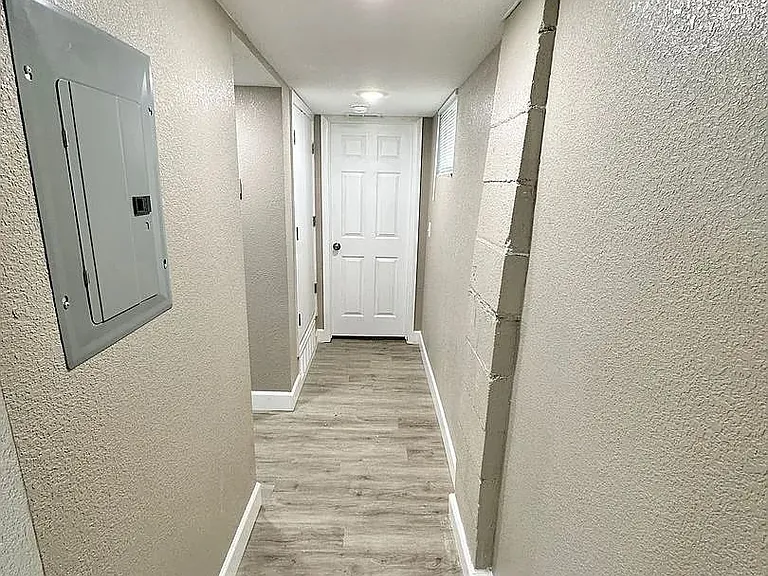 1466 Reed St — Photo 9