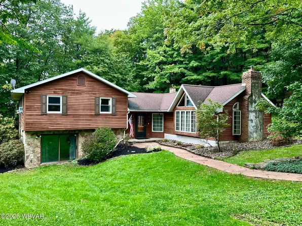 93 Old Church Ln S, Williamsport, PA 17702