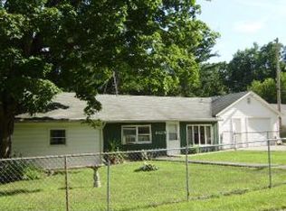 10944 E Kanney Ave, Walkerton, IN 46574