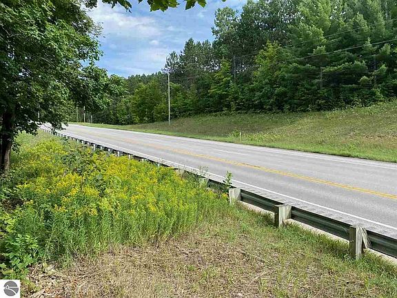 2nd image of E Traverse Hwy