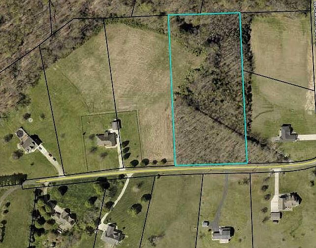 2nd image of 379 Gaskin Dr
