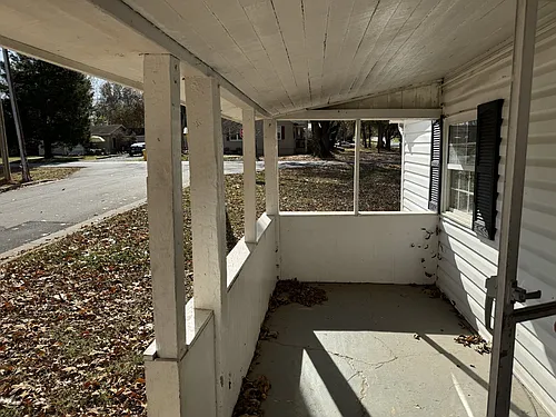 1403 Elm St Photo 1