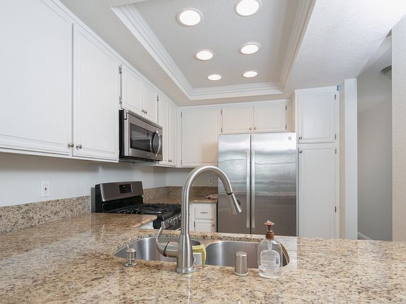 3rd image of 1434 Brett Pl Unit 69