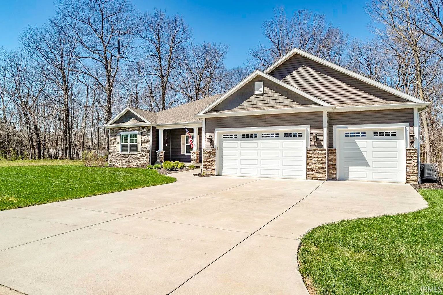 815 Shady Creek Dr photo 1