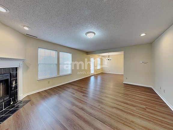 5th image of 50 Frostwood Ln