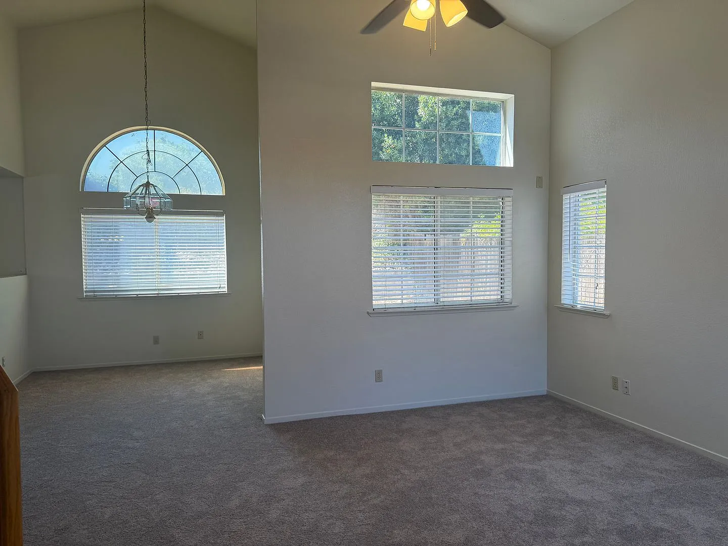 Bright & Spacious 3 Bedroom Home with Vaulted Ceilings, New Carpet & Private Backyard in Antelope! — Photo 2