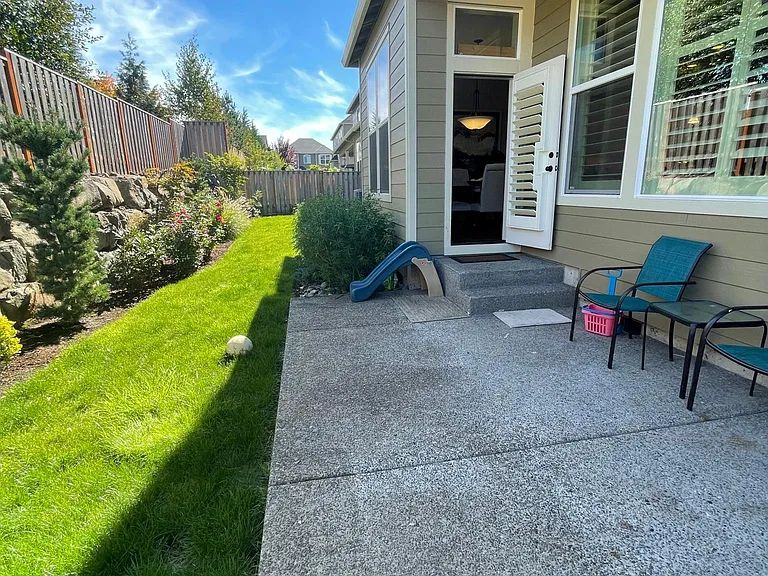 7638 NW 169th Ave — Photo 8