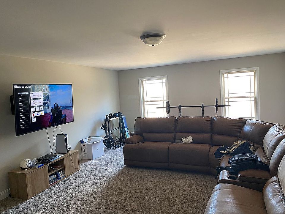2nd image of 148 Carlton Cash Dr