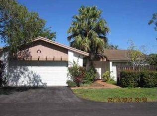 13236 SW 108 Street Cir, Miami, FL 33186