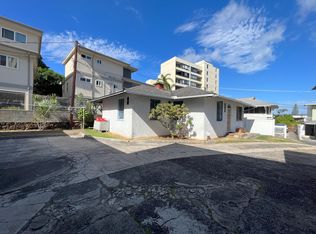 1044 Green St, Honolulu, HI 96822