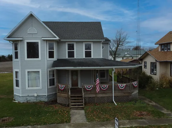 401 S Saint Charles St, Beaverville, IL 60912