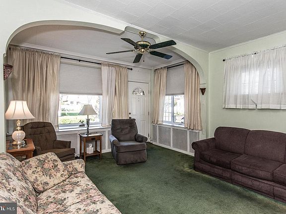 5th image of 2231 Afton St #33