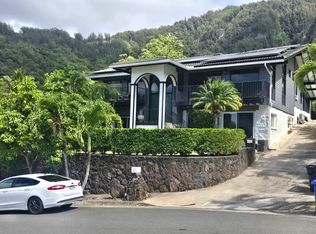 959 Uwao St, Honolulu, HI 96825