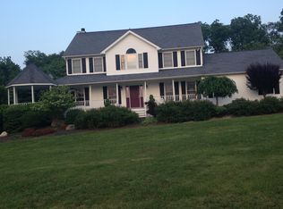 8 Sagers Farm Rd, Warwick, NY 10990