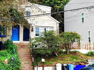 212 Fountain St, Philadelphia, PA 19128