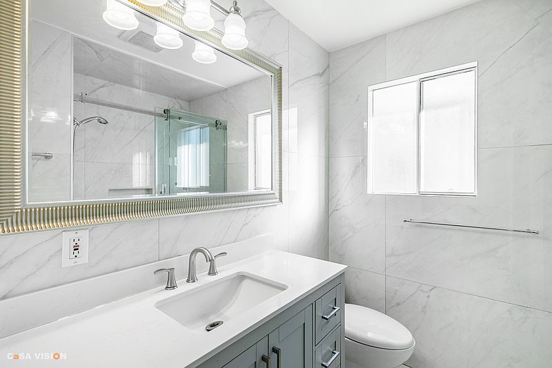 Vancouver House for rent - 3 Bedrooms — photo 4