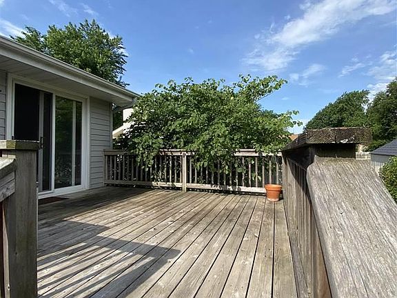 3rd image of 2604 Ponderosa Dr