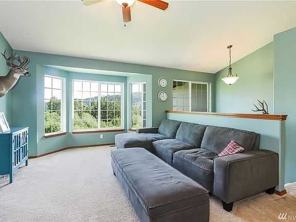 Living Room / Upstairs