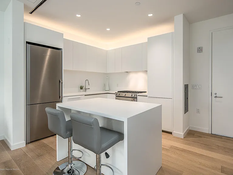 601 Heck St #207 — Photo 13