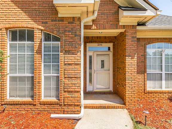 5th image of 206 Rhett Ct