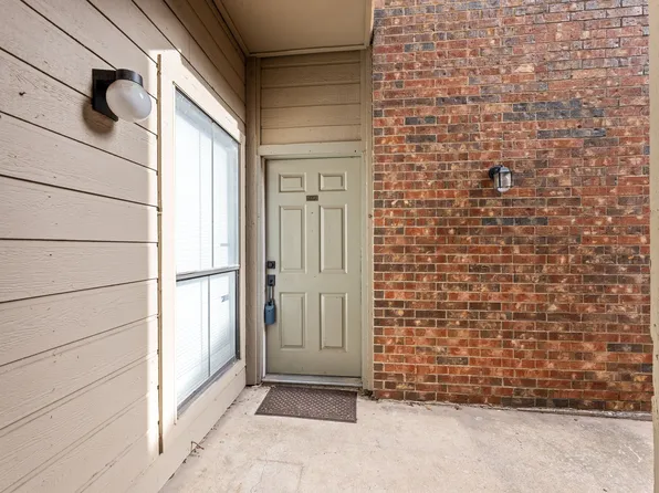 9254 Forest Ln APT 703, Dallas, TX 75243
