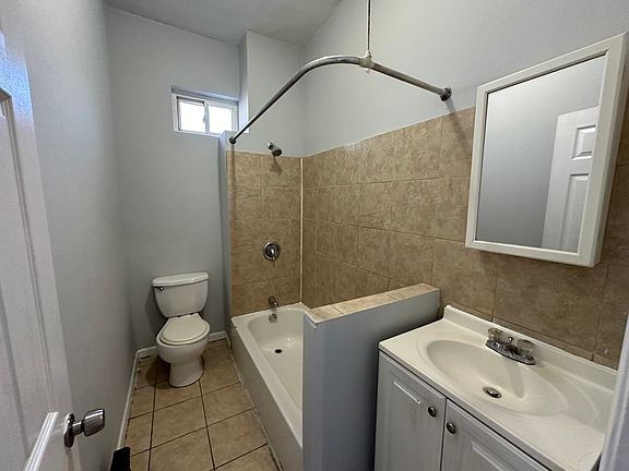 4th image of 1225 W Venango St Floor 2